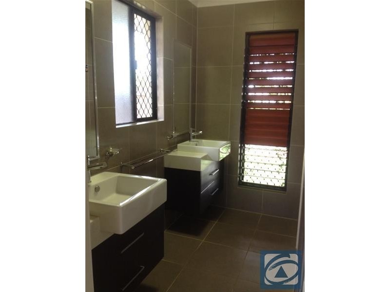 9 Port Close, Trinity Beach QLD 4879