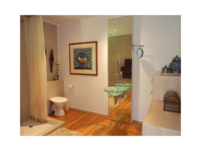 30 Howe Street, Cairns North QLD 4870