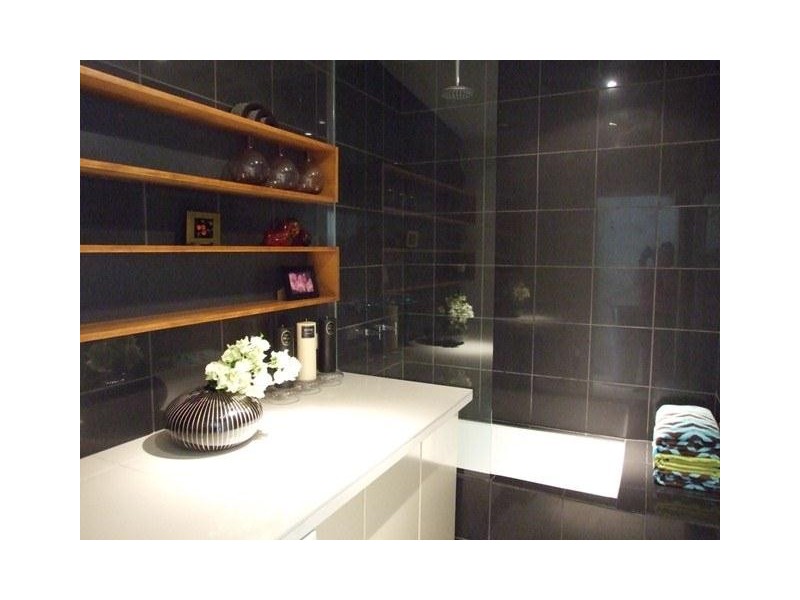 30 Howe Street, Cairns North QLD 4870