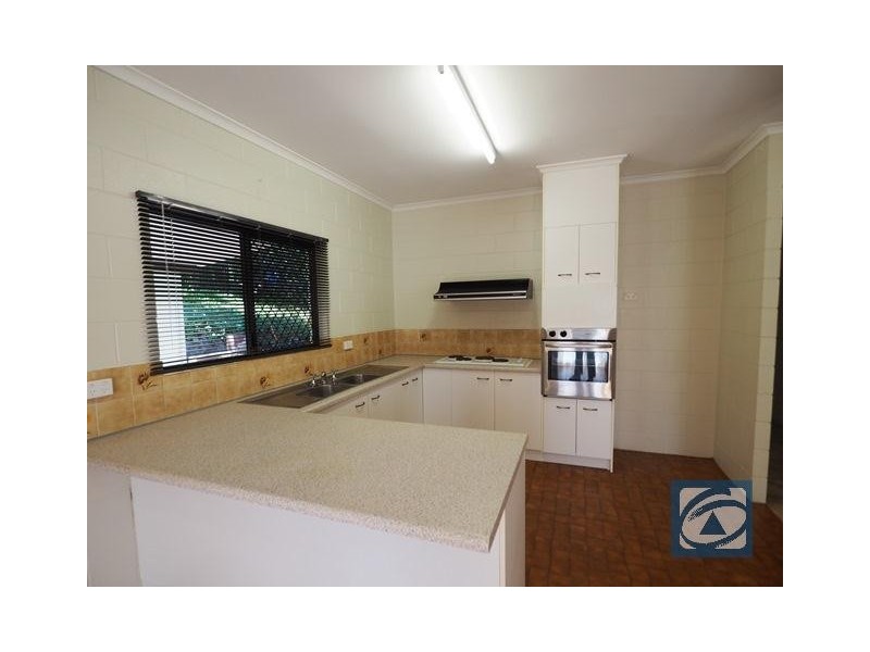 10 Lowanna Close, White Rock QLD 4868