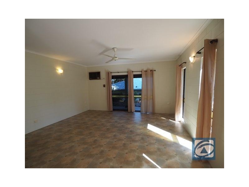 10 Lowanna Close, White Rock QLD 4868