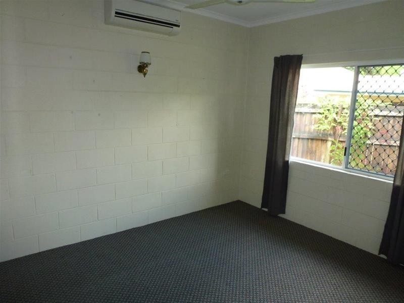 8 Loridan Drive, Brinsmead QLD 4870