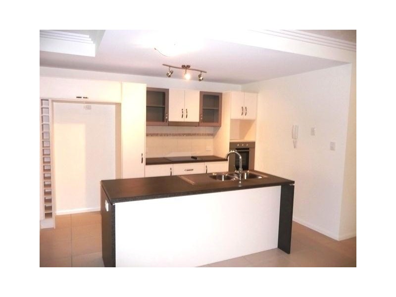 4/9-15 Mclean Street, Cairns North QLD 4870