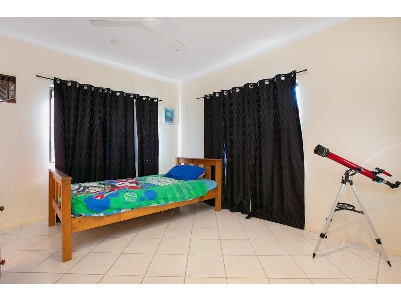 6 Villa Street, Bayview Heights QLD 4868