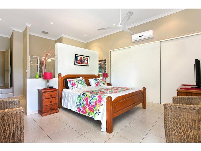 49 The Peak, Brinsmead QLD 4870