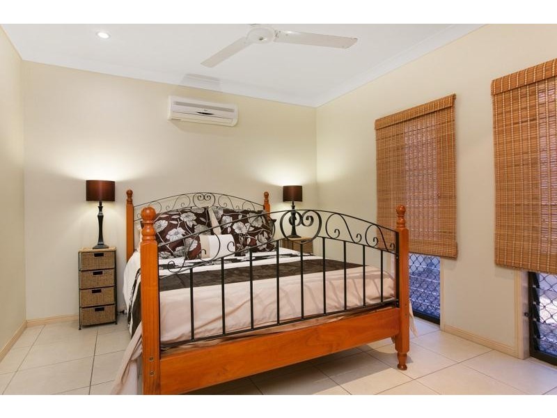 49 The Peak, Brinsmead QLD 4870