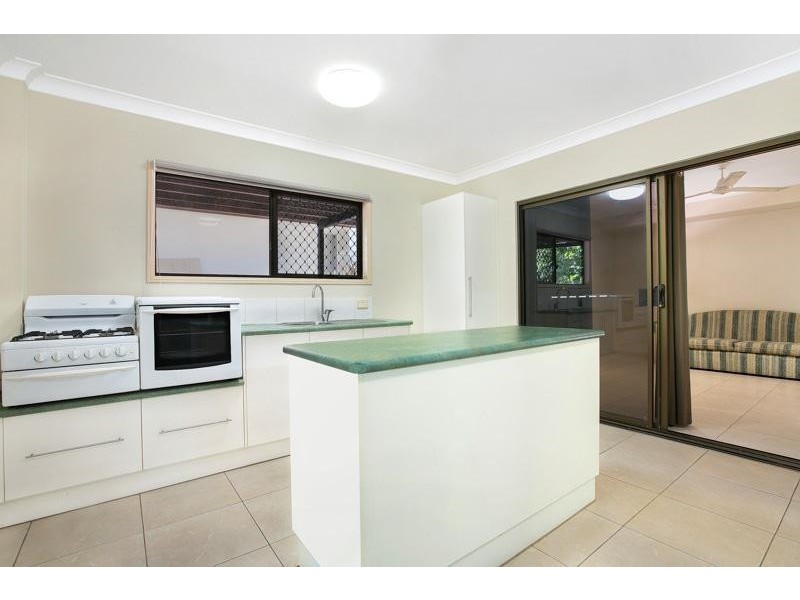 49 The Peak, Brinsmead QLD 4870