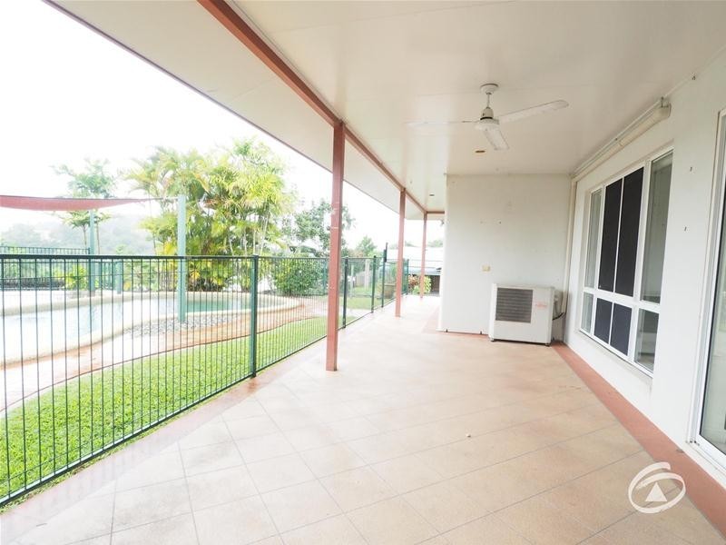 2 Greenock Way, Brinsmead QLD 4870