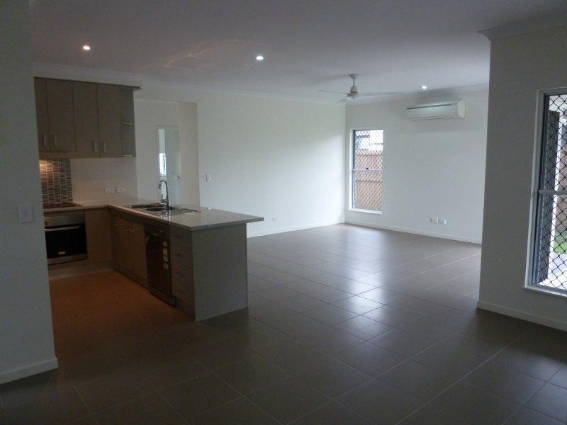 22 Seaways Street, Trinity Beach QLD 4879