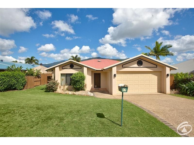 17 St Albans Close, Brinsmead QLD 4870