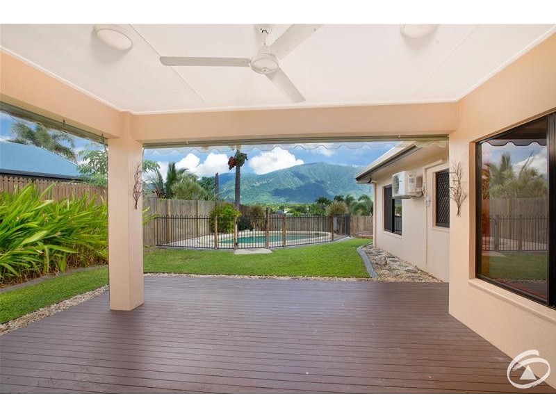 17 St Albans Close, Brinsmead QLD 4870