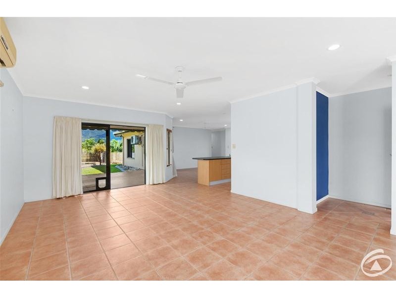 17 St Albans Close, Brinsmead QLD 4870