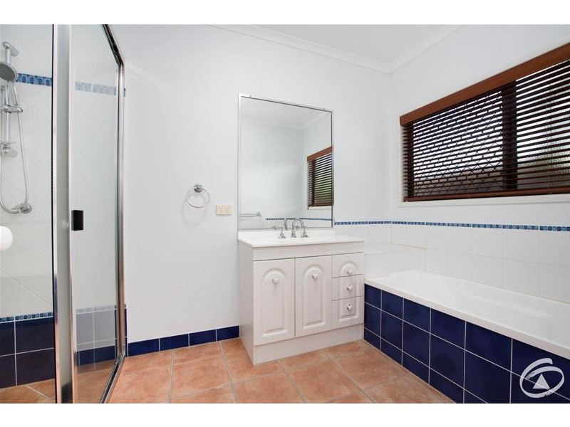 17 St Albans Close, Brinsmead QLD 4870