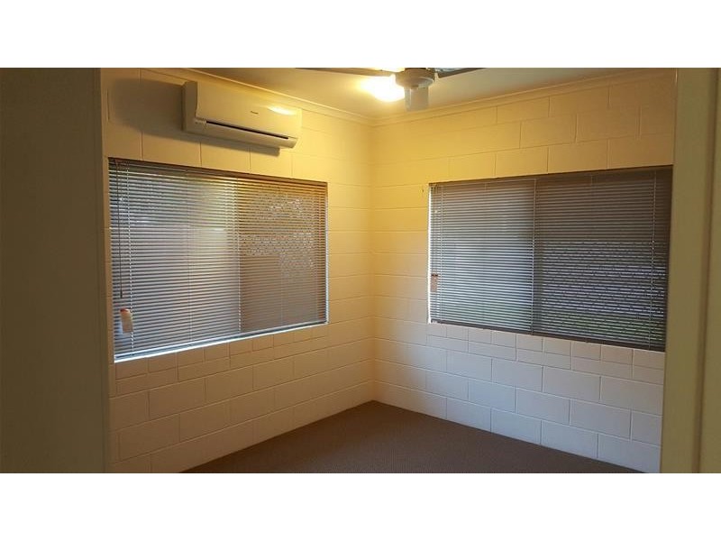 55 Macilwraith Street, Manoora QLD 4870