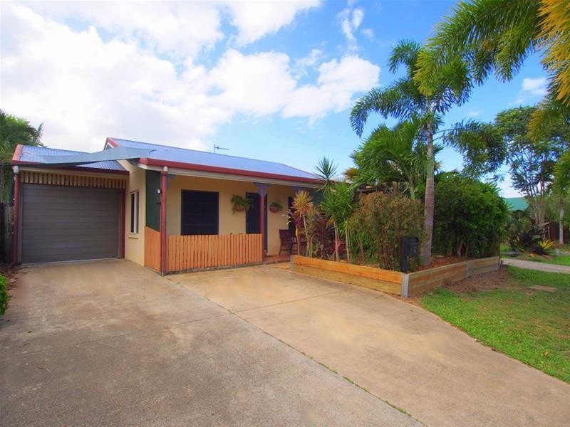 10 Ferngully Street, White Rock QLD 4868