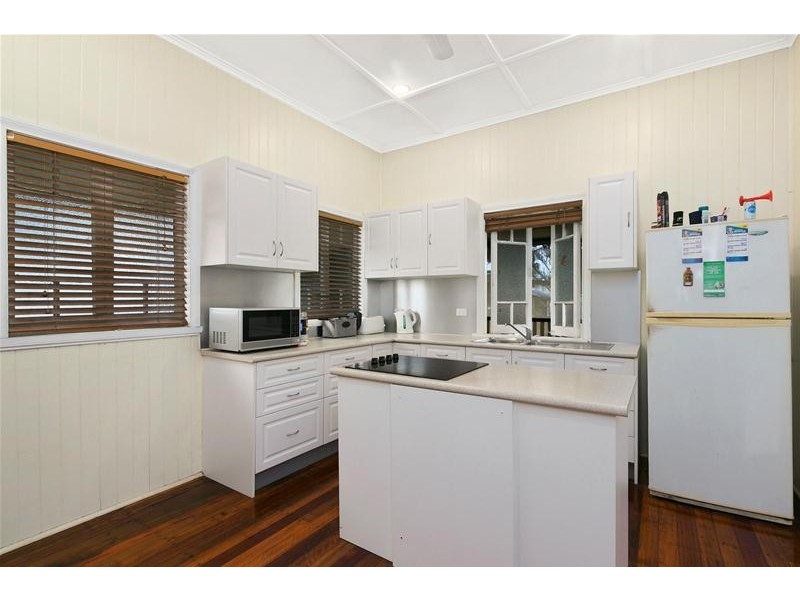 13 Boland Street, Westcourt QLD 4870