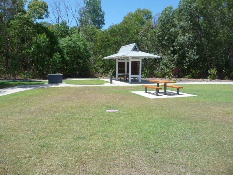 6 Rothesay Bend, Trinity Park QLD 4879