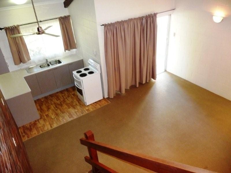 5/6 Crathern Close, Edge Hill QLD 4870