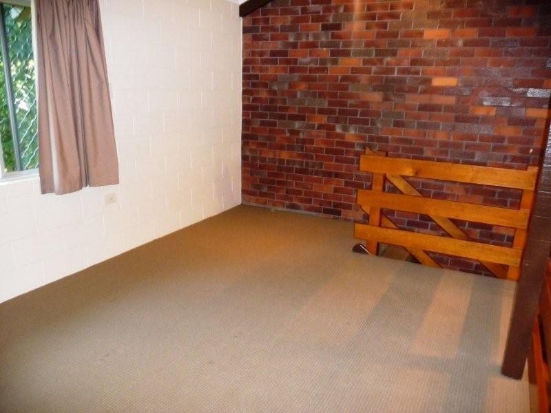 5/6 Crathern Close, Edge Hill QLD 4870