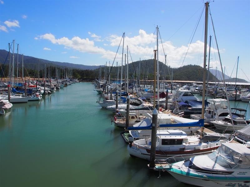 Yorkeys Knob Marina C14, Yorkeys Knob QLD 4878