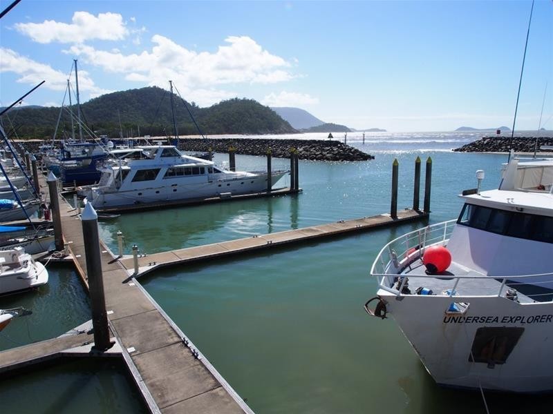 Yorkeys Knob Marina C14, Yorkeys Knob QLD 4878