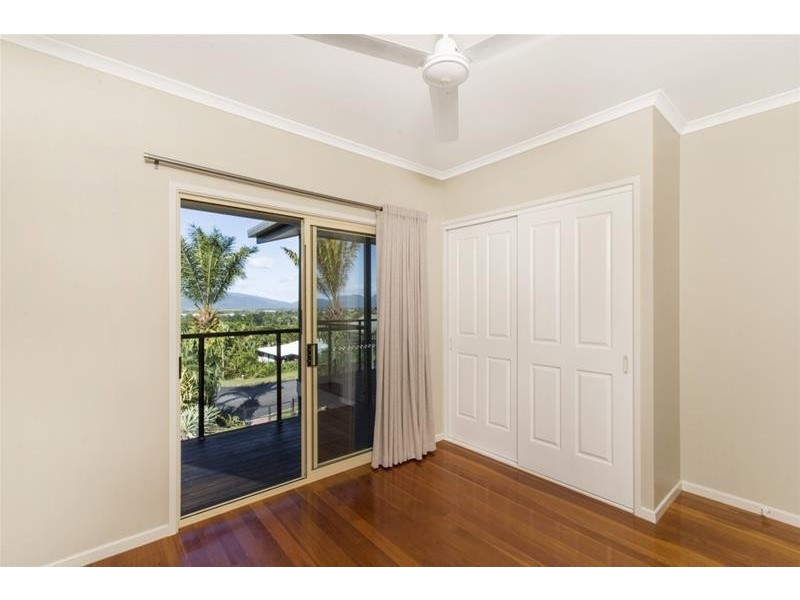 33 Minerva Avenue, Mooroobool QLD 4870