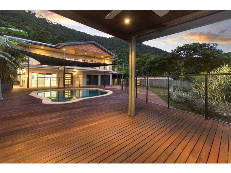 33 Minerva Avenue, Mooroobool QLD 4870