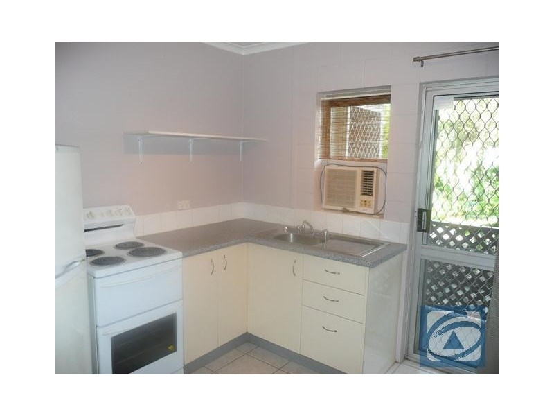 2/58 Woodward Street, Edge Hill QLD 4870