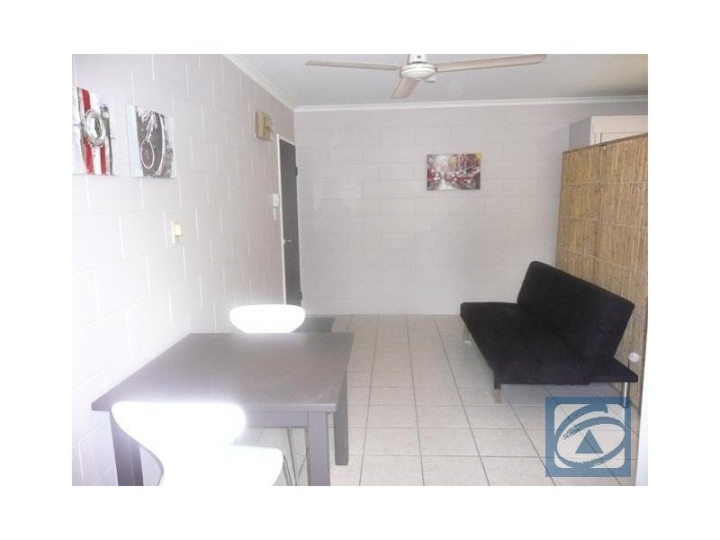 2/58 Woodward Street, Edge Hill QLD 4870