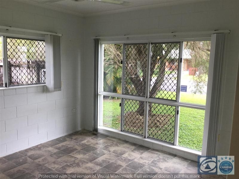 8 Fishburn Street, Bentley Park QLD 4869