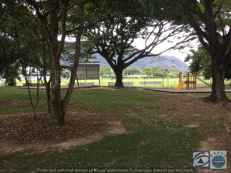 8 Fishburn Street, Bentley Park QLD 4869