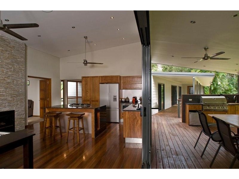 14 Allumbah Drive, Yungaburra QLD 4884