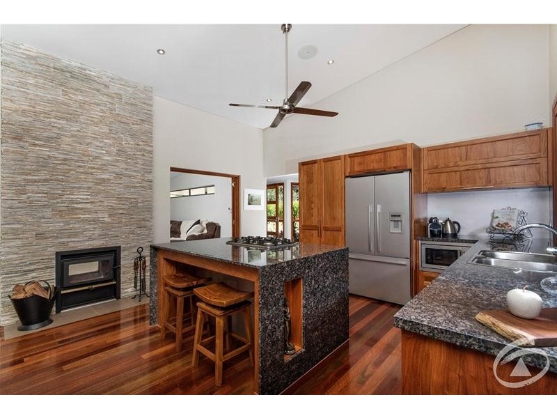 14 Allumbah Drive, Yungaburra QLD 4884