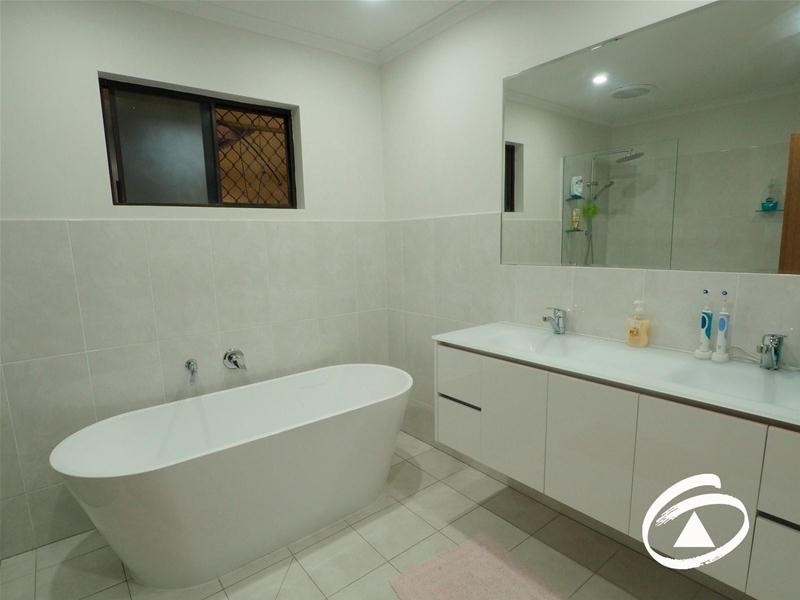 31 Scenic Street, Bayview Heights QLD 4868