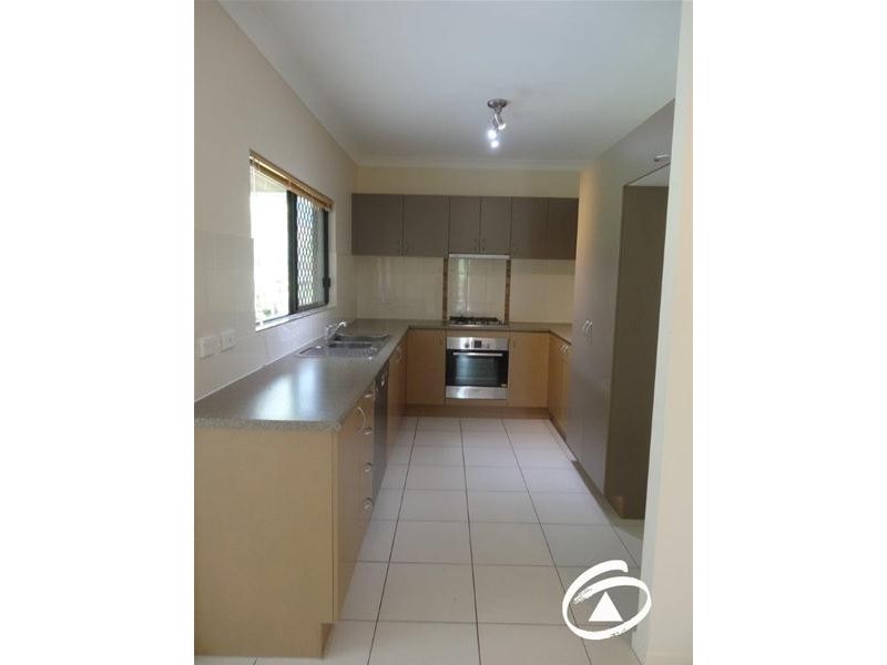 33 Thooler Vista, Trinity Park QLD 4879