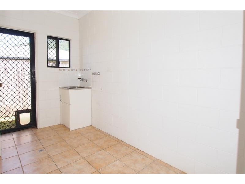 6 Sailfish Close, Kanimbla QLD 4870