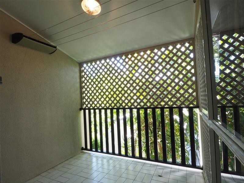 6/11 Balaclava Road, Earlville QLD 4870