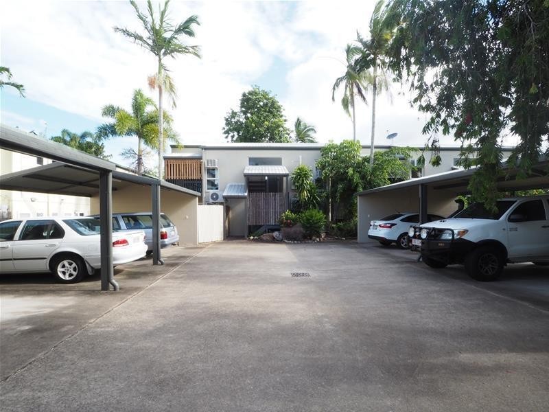 6/11 Balaclava Road, Earlville QLD 4870