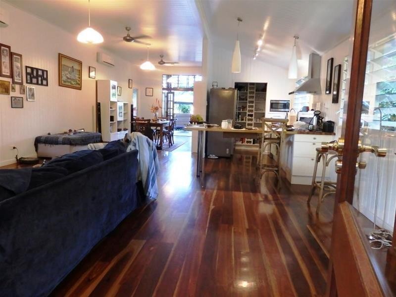 96 Christensen Street, Machans Beach QLD 4878