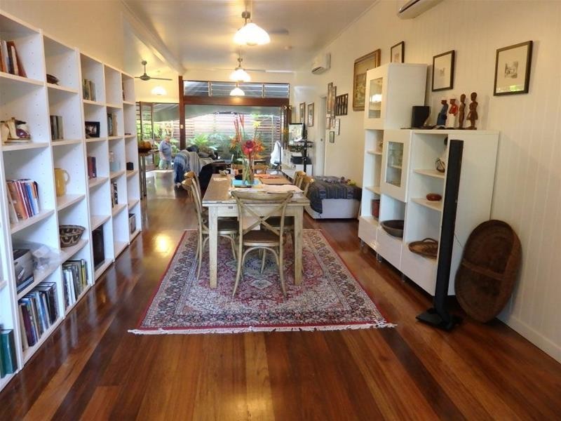 96 Christensen Street, Machans Beach QLD 4878