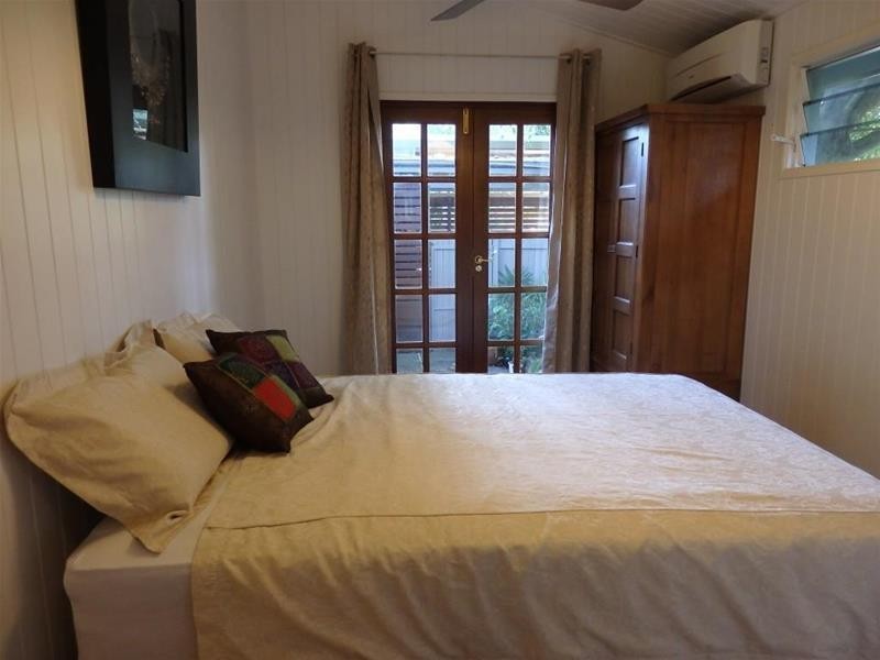 96 Christensen Street, Machans Beach QLD 4878