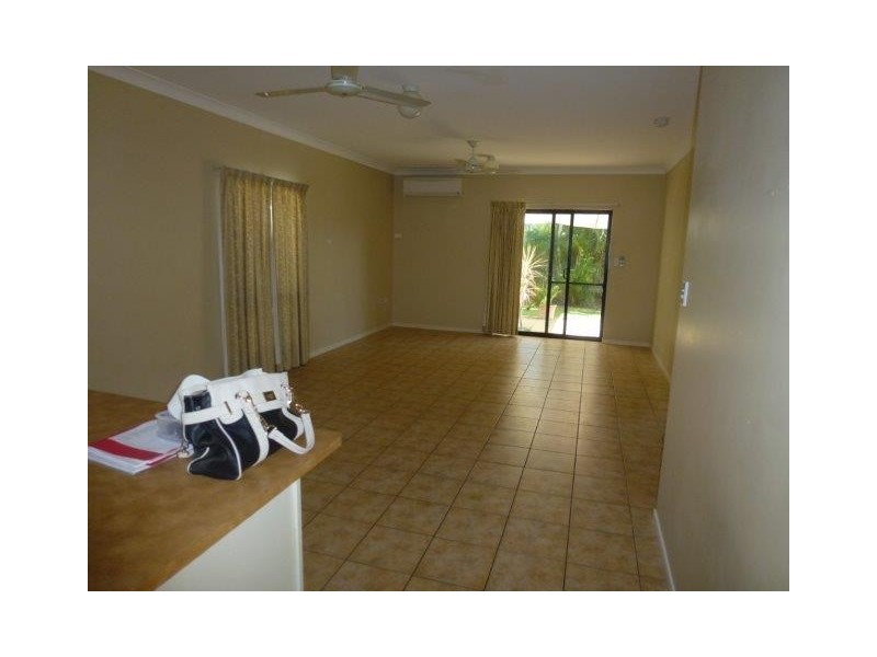 2 Bells Close, Kewarra Beach QLD 4879