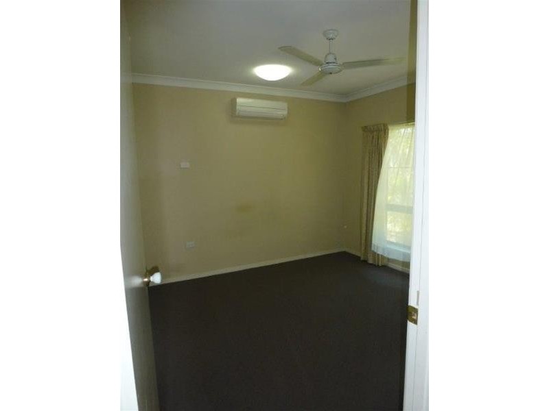 2 Bells Close, Kewarra Beach QLD 4879