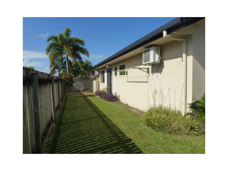 2 Bells Close, Kewarra Beach QLD 4879
