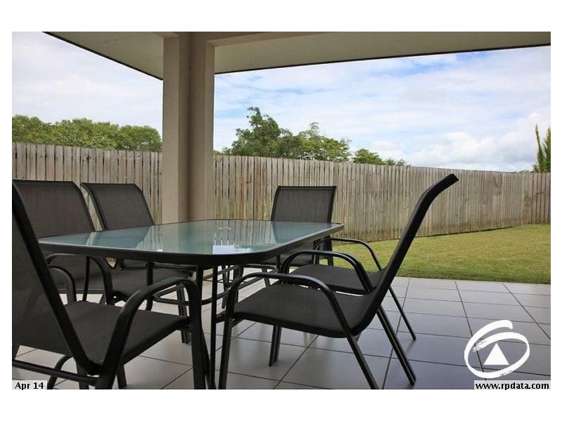 6 Disney Street, White Rock QLD 4868