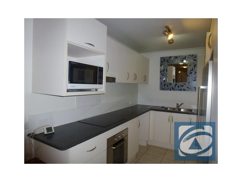 8/164 Spence Street, Cairns City QLD 4870