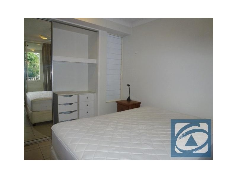 8/164 Spence Street, Cairns City QLD 4870