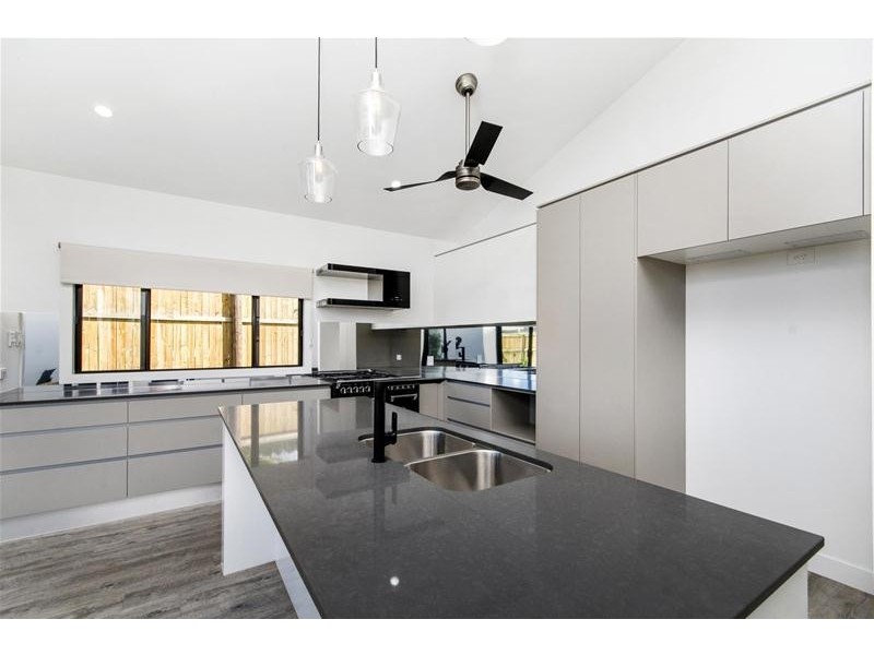 5 Whipbird Drive, Smithfield QLD 4878