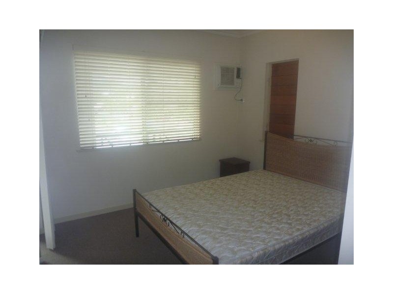 103/2-8 Centenary Close, Manoora QLD 4870