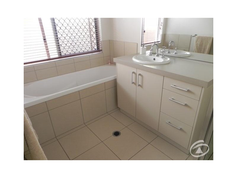 35 Lum Jim Street, Redlynch QLD 4870